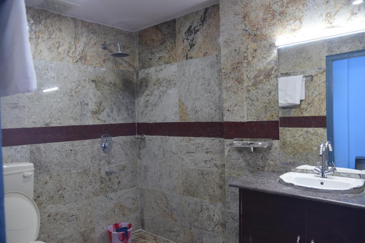 קראיקודי Thangam Residency מראה חיצוני תמונה